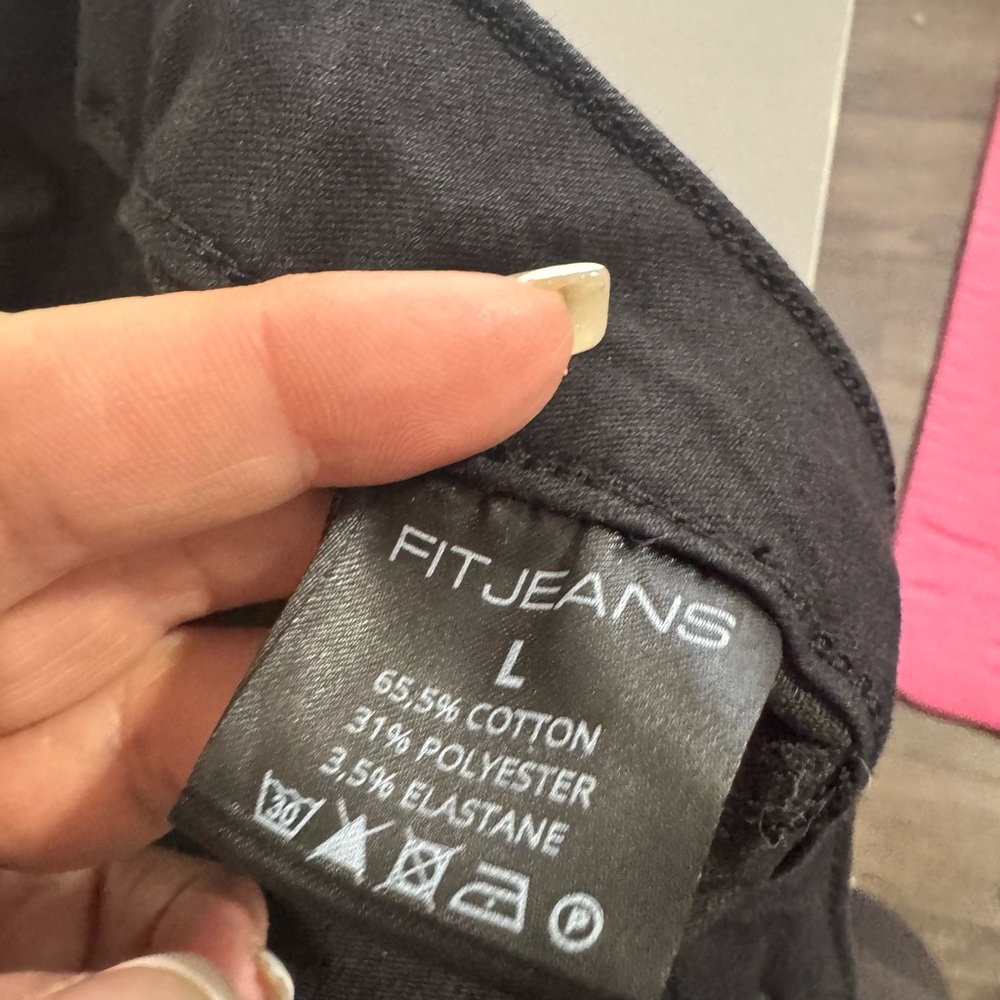 FitJeans 360 High Waisted - Black Denim Pants - Picture 6 of 7